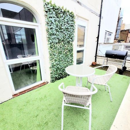 One Bedroom Apartment With A Terrace In Angel Londres Extérieur photo
