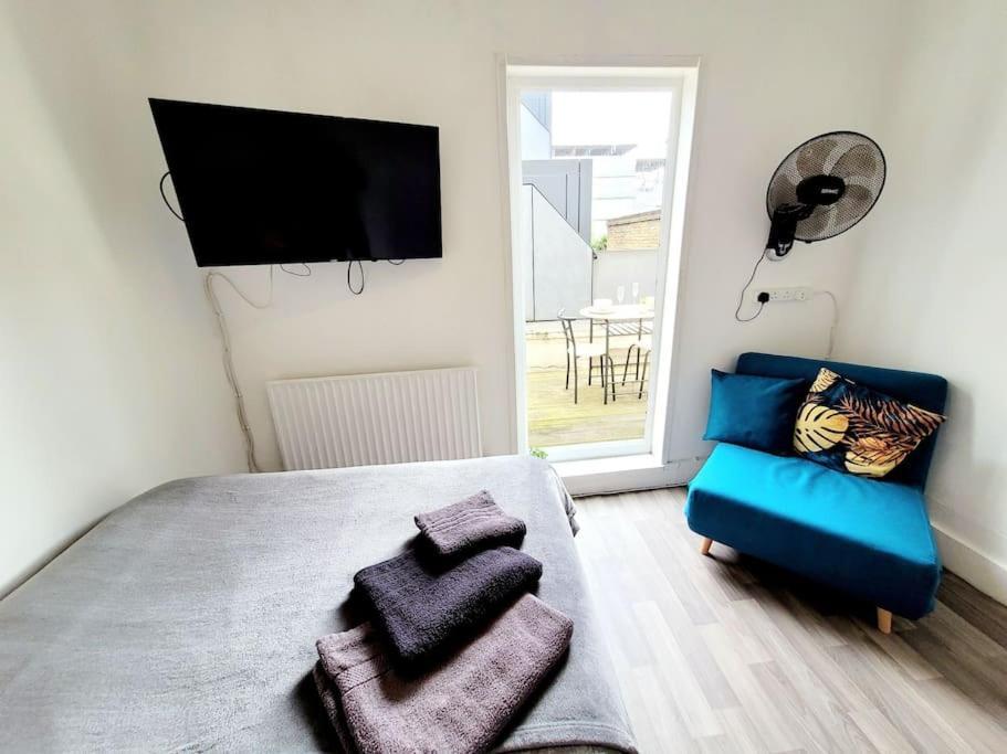 One Bedroom Apartment With A Terrace In Angel Londres Extérieur photo