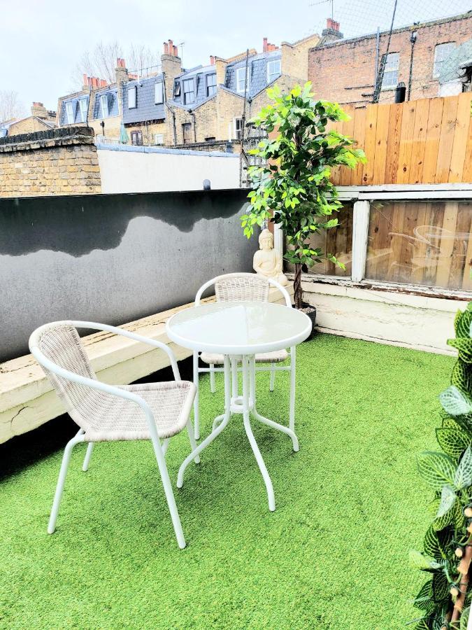 One Bedroom Apartment With A Terrace In Angel Londres Extérieur photo