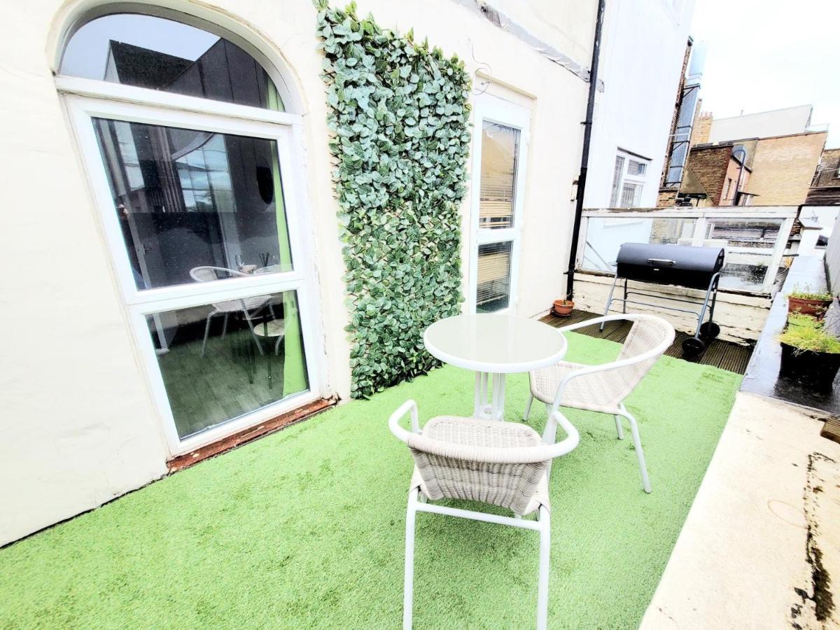 One Bedroom Apartment With A Terrace In Angel Londres Extérieur photo